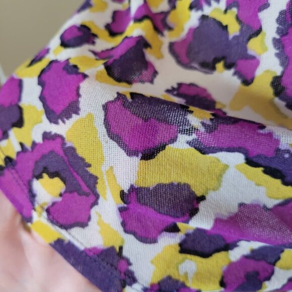 Karen Kane Abstract Leopard Print Flutter Sleeve Top – Size L - Picture 3 of 4